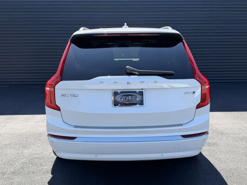 Used 2024 Volvo XC90 B6 Plus w/ Protection Package Premier AWD/4WD image 10