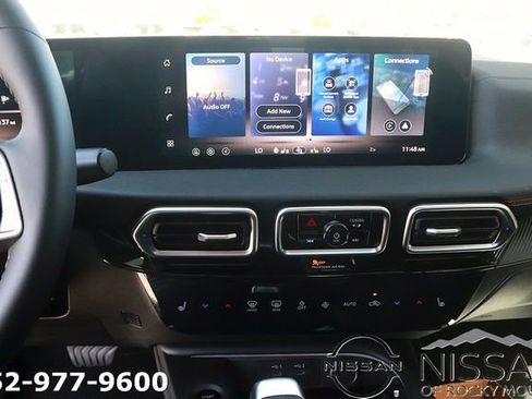 New 2026 Nissan Sentra SR FWD image 18