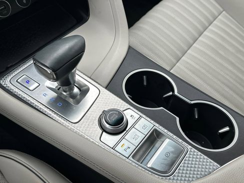 Used 2022 Genesis G70 3.3T w/ Sport Advanced Package image 21