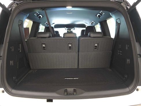 Used 2025 Nissan Armada PRO-4X AWD/4WD image 31