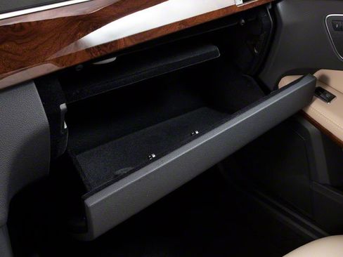 Used 2013 Mercedes-Benz E 350 Sedan image 15