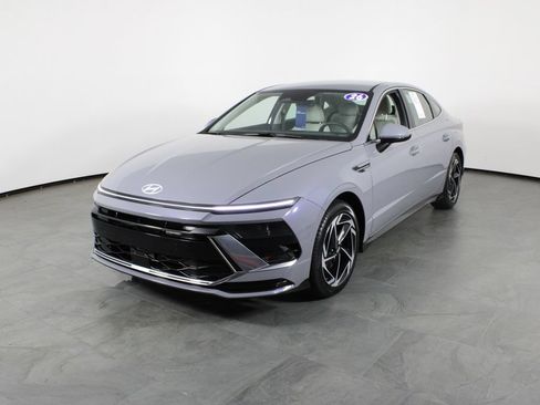 Certified 2026 Hyundai Sonata SEL FWD image 9