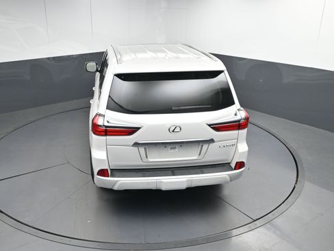 Used 2019 Lexus LX 570 4WD image 40