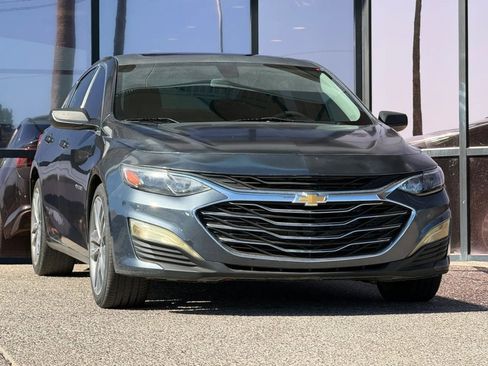 Used 2019 Chevrolet Malibu LT FWD image 18