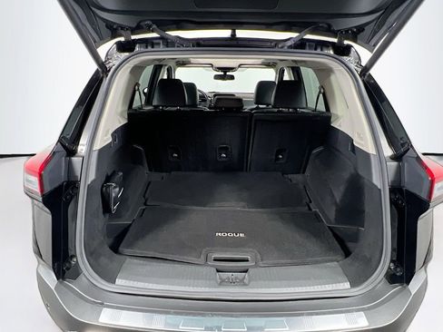 Used 2021 Nissan Rogue Platinum image 26