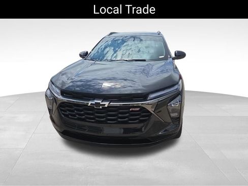 Certified 2024 Chevrolet Trax RS w/ Driver Confidence Package FWD image 8