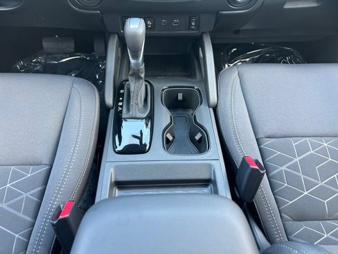 New 2027 Nissan Frontier SV RWD image 12