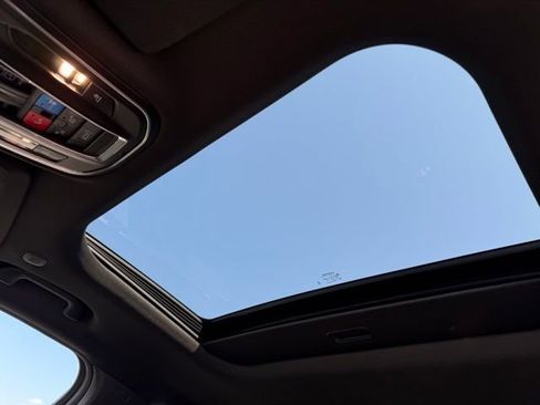 New 2025 Jeep Grand Cherokee Altitude image 19