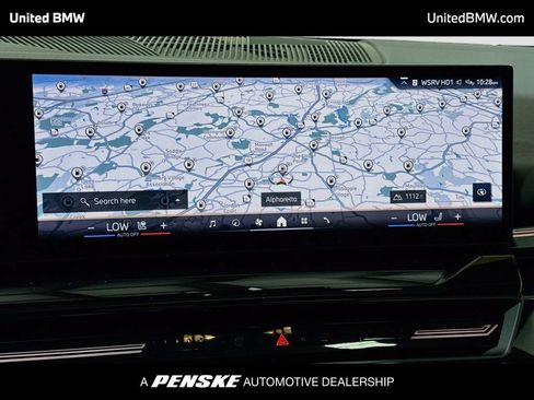 Used 2025 BMW 530i w/ M Sport Package RWD image 10