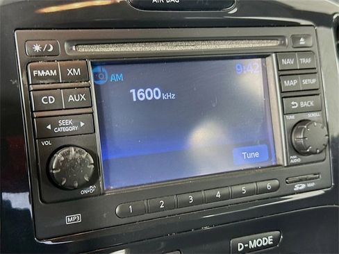 Used 2012 Nissan Juke SL image 15