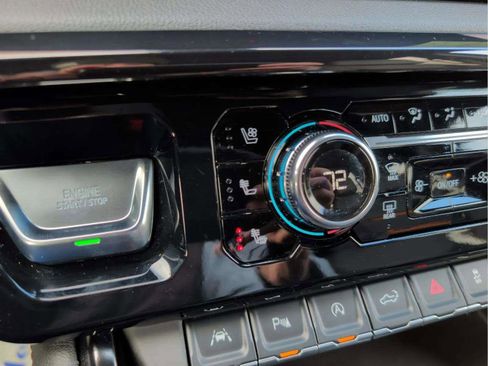 Used 2024 GMC Sierra 1500 AT4 w/ AT4 Premium Package image 14