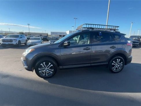 Used 2016 Toyota RAV4 LE image 5