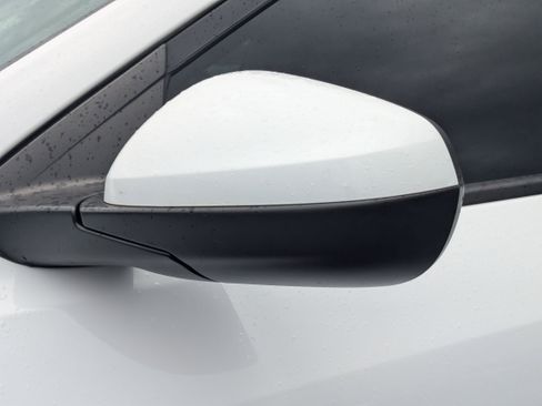 Used 2024 Chevrolet Trax LT w/ Driver Confidence Package image 31