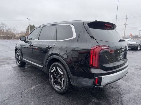 Used 2023 Kia Telluride S image 5