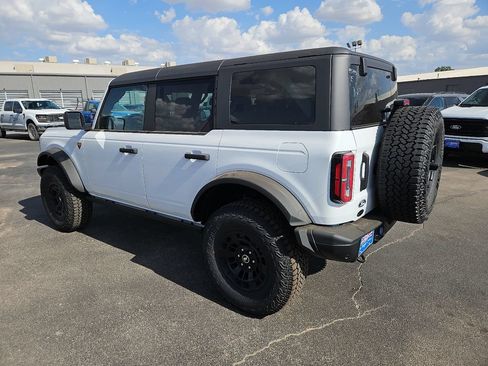 New 2026 Ford Bronco Badlands AWD/4WD image 8