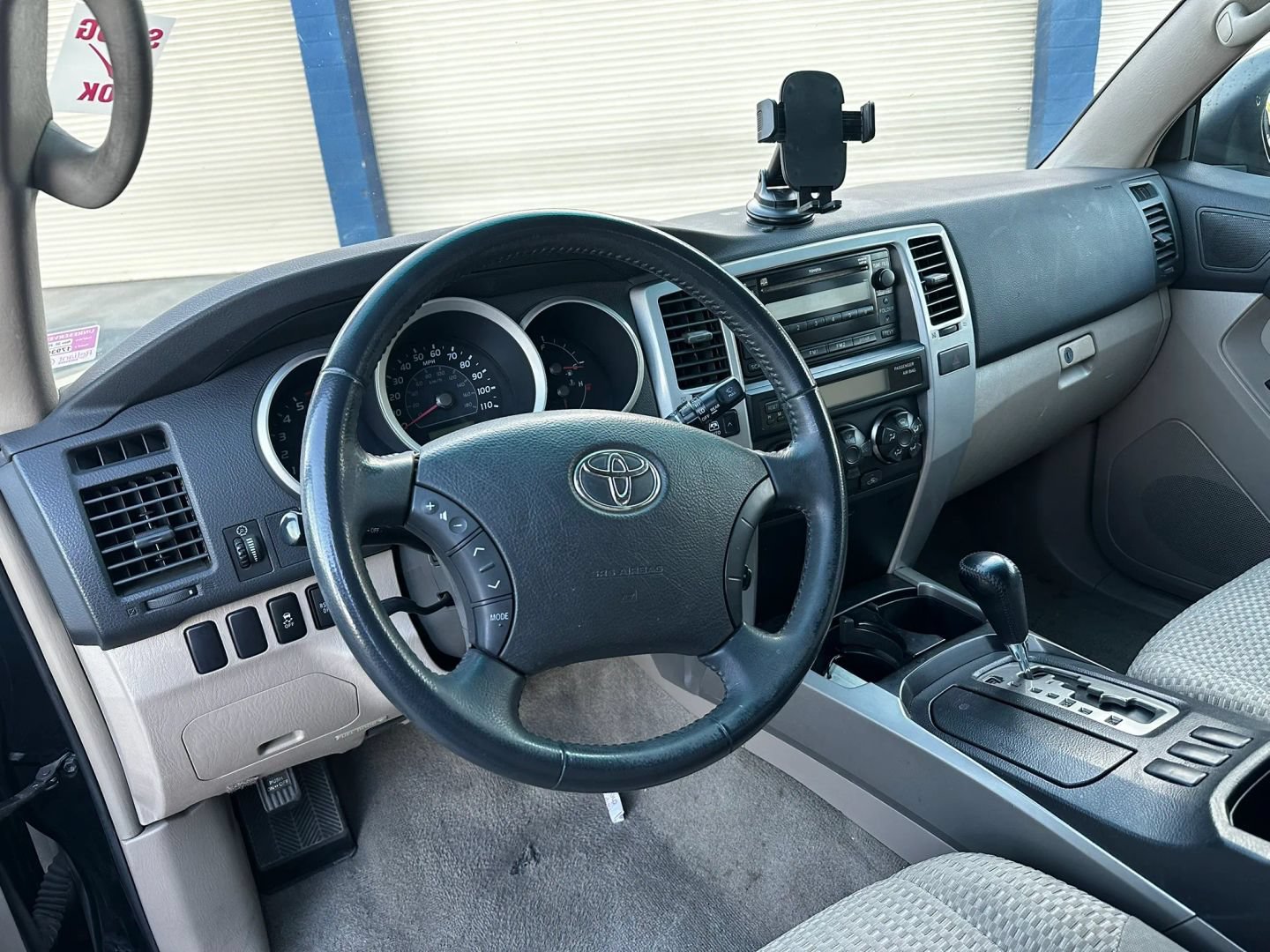 Used 2008 Toyota 4Runner SR5 w/ SR5 Extra Value Pkg 1 RWD image 10