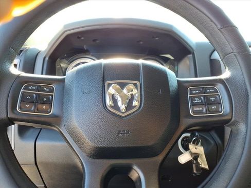 Used 2019 RAM 1500 Express w/ Express Value Package image 5