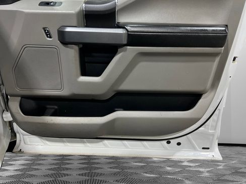 Used 2018 Ford F150 XLT w/ Trailer Tow Package image 13