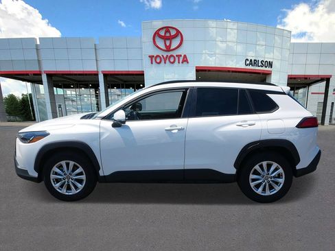 Certified 2023 Toyota Corolla Cross LE AWD/4WD image 7