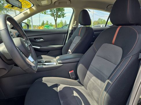 Used 2023 Nissan Sentra SR w/ Midnight Edition Package FWD image 5