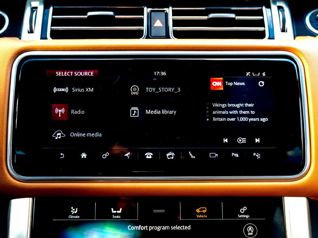 Used 2021 Land Rover Range Rover Long Wheelbase Autobiography AWD/4WD image 29