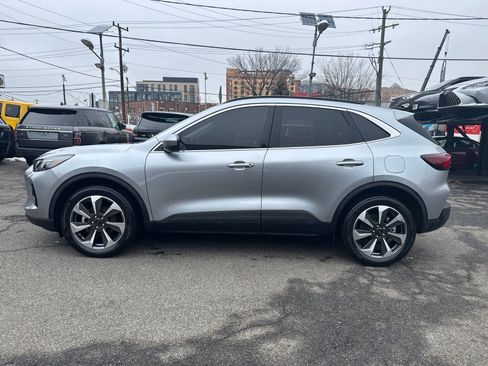 Used 2023 Ford Escape Platinum image 7