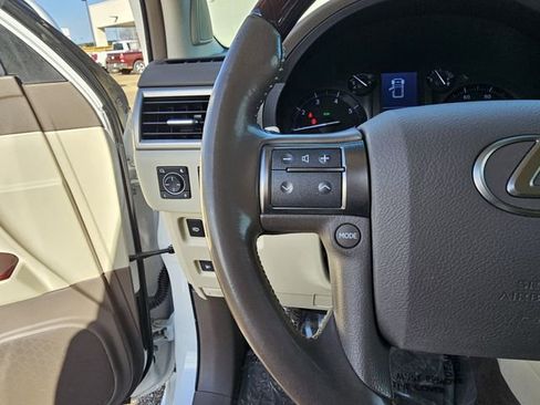 Used 2017 Lexus GX 460 Premium image 27