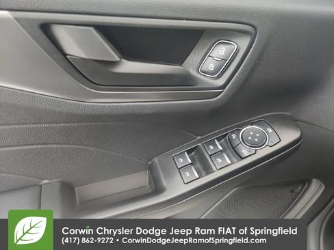 Used 2025 Ford Escape Active w/ Cold Weather Package image 21