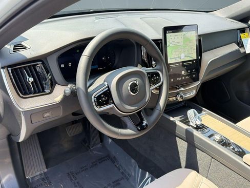 New 2026 Volvo XC60 B5 Core w/ Climate Package image 4