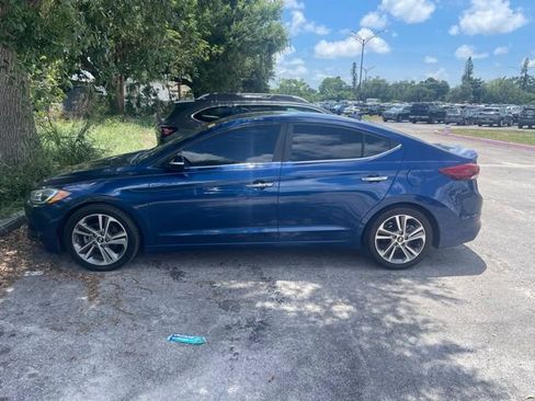 Used 2017 Hyundai Elantra Limited FWD image 8