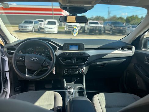 Used 2021 Ford Escape S image 14