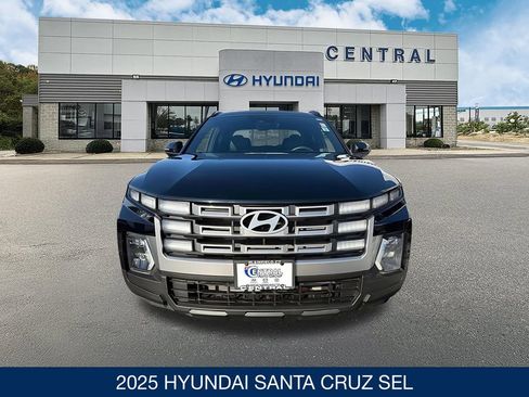 Certified 2025 Hyundai Santa Cruz SEL image 5