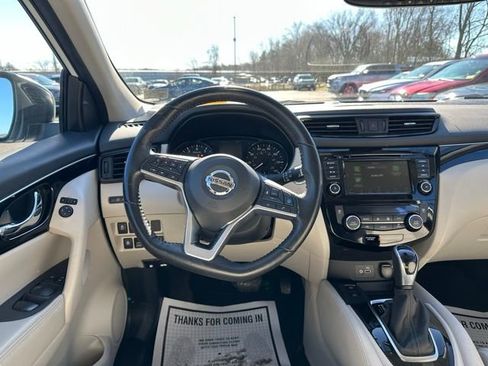 Used 2019 Nissan Rogue Sport SL w/ Premium Package image 21