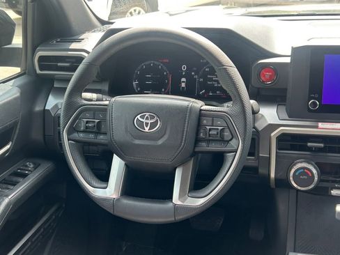 Certified 2024 Toyota Tacoma TRD Off-Road AWD/4WD image 41