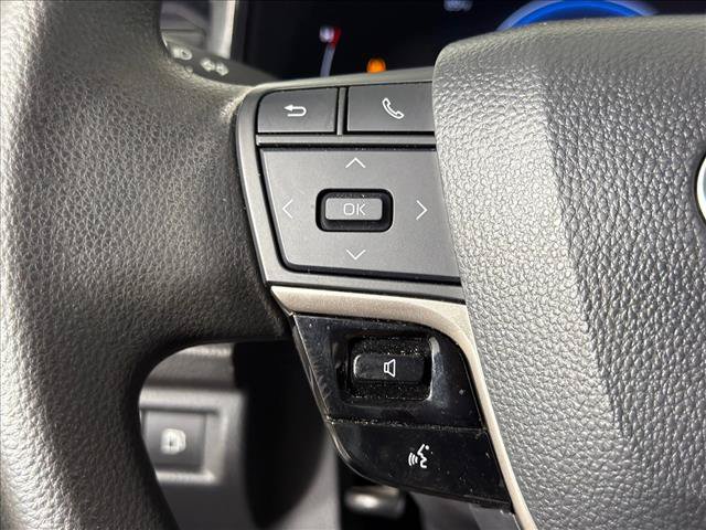 Used 2025 Toyota Camry LE w/ Convenience Package AWD/4WD image 16