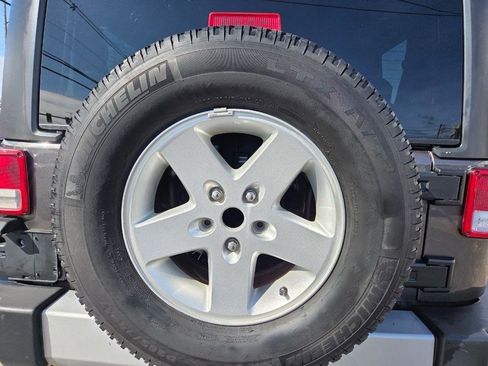 Used 2014 Jeep Wrangler Sahara w/ Connectivity Group AWD/4WD image 24