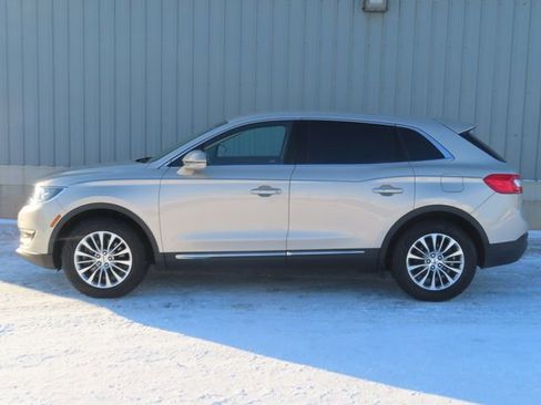 Used 2017 Lincoln MKX Select w/ Lincoln MKX Climate Package image 7