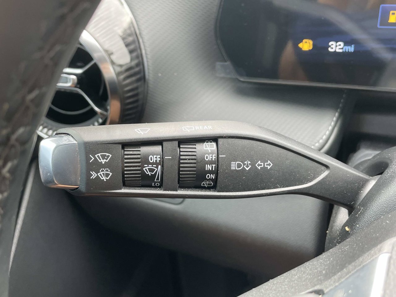 Used 2026 Chevrolet Equinox LT FWD image 22