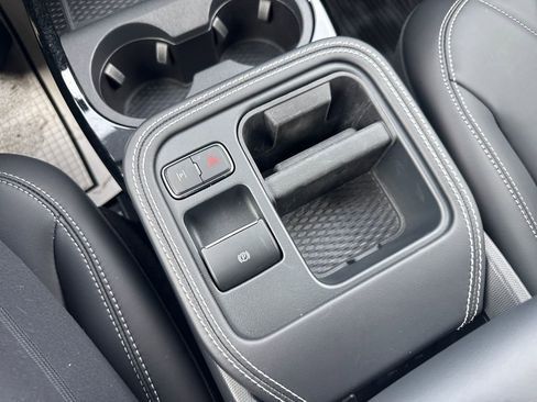 Used 2025 Ford Mustang Mach-E Select w/ Comfort Package Lite image 37