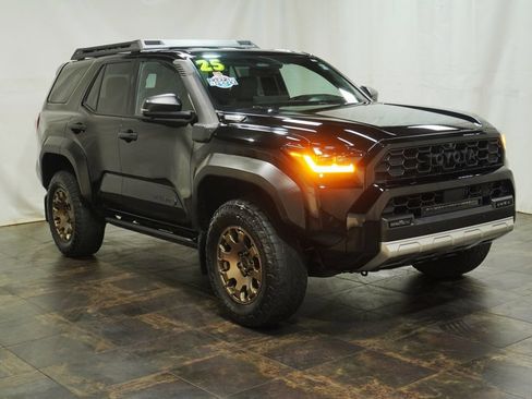 Certified 2025 Toyota 4Runner Trailhunter AWD/4WD image 4