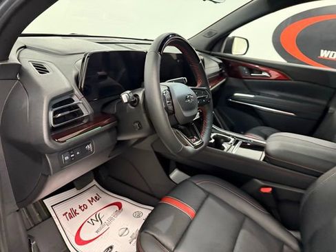 New 2026 Chevrolet Traverse RS image 13