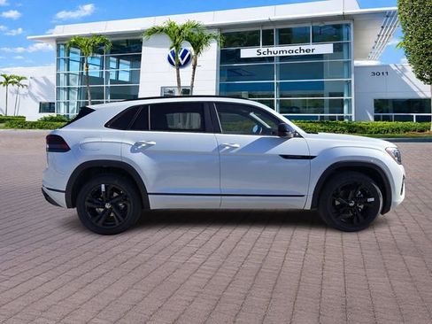 New 2026 Volkswagen Atlas Cross Sport SEL R-Line image 8