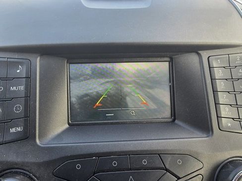 Used 2017 Ford Edge SE image 20