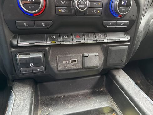 Used 2021 Chevrolet Silverado 1500 RST image 19