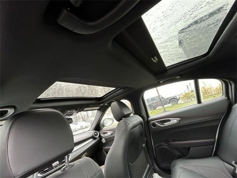 New 2025 Alfa Romeo Giulia AWD w/ Driving Assist Package image 14