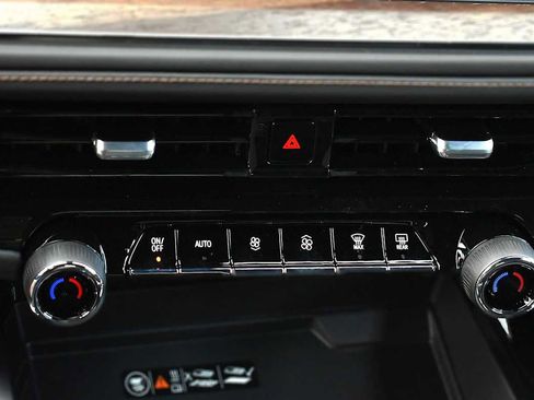 New 2026 Chevrolet Suburban High Country image 25