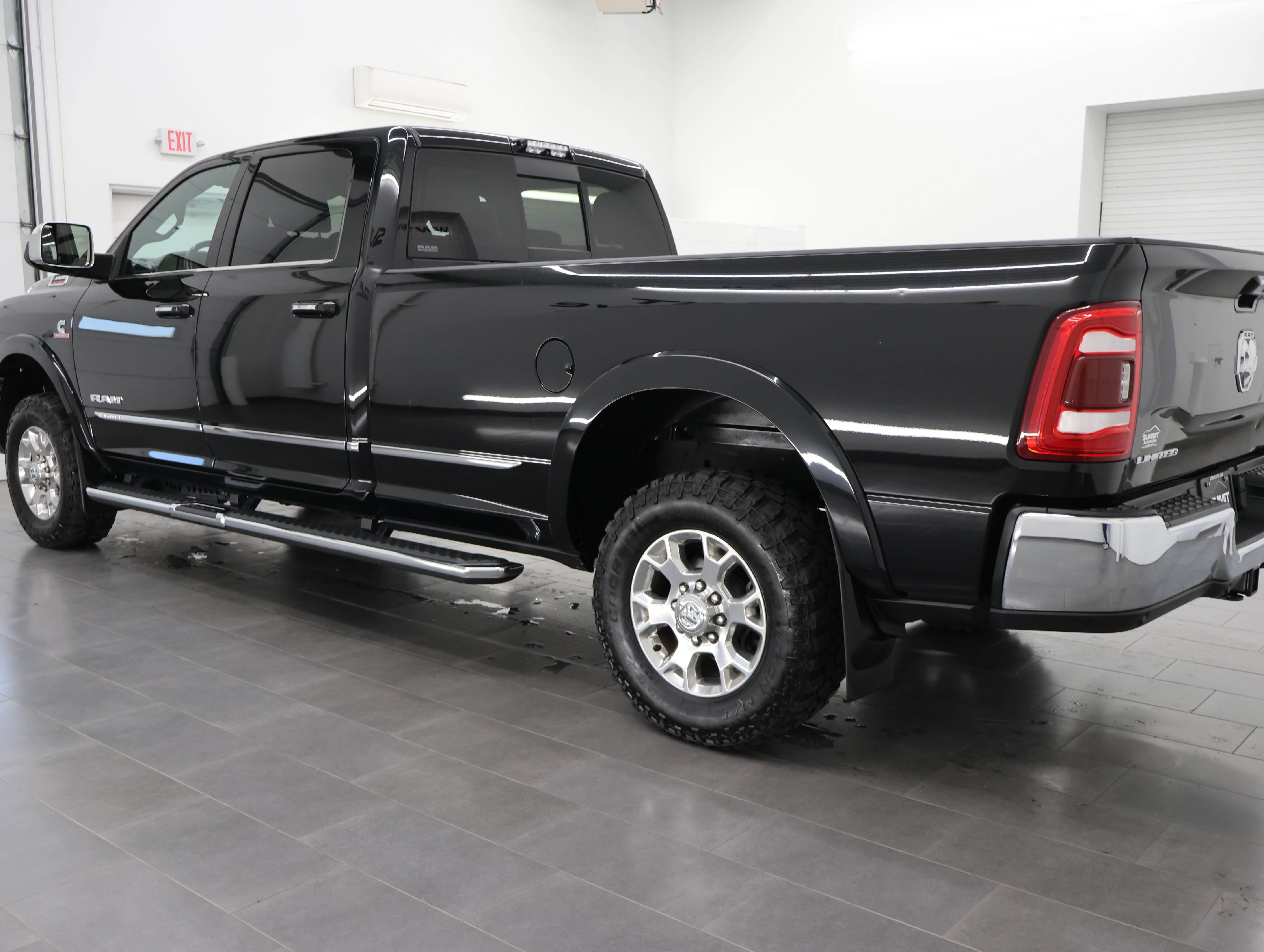 Used 2021 RAM 3500 Limited AWD/4WD image 5