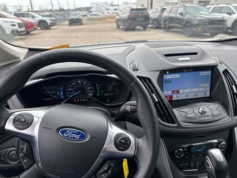 Used 2016 Ford C-MAX SE w/ Equipment Group 203A image 19