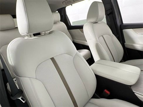 Certified 2024 MAZDA CX-90 Plug-In Hybrid w/ Premium Plus image 25