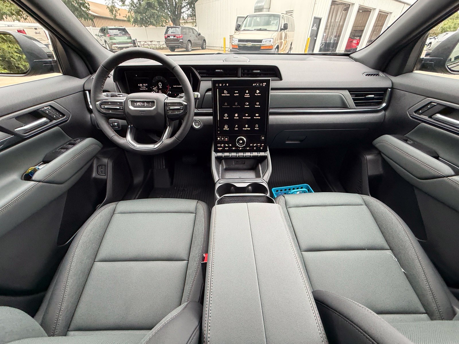 New 2027 GMC Terrain AT4 w/ Convenience Package III AWD/4WD image 29